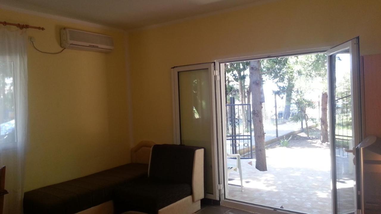 Vila Branka Canj Bagian luar foto