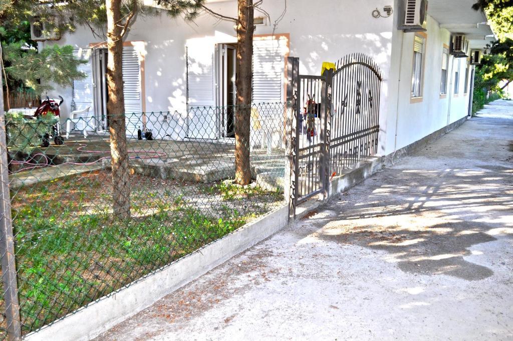 Vila Branka Canj Bagian luar foto